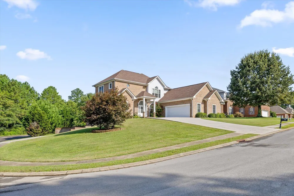 5639 NW Avenwood Circle Cleveland, TN 37312