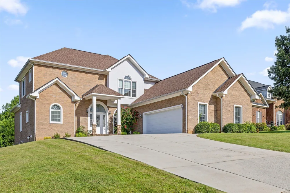 5639 NW Avenwood Circle Cleveland, TN 37312
