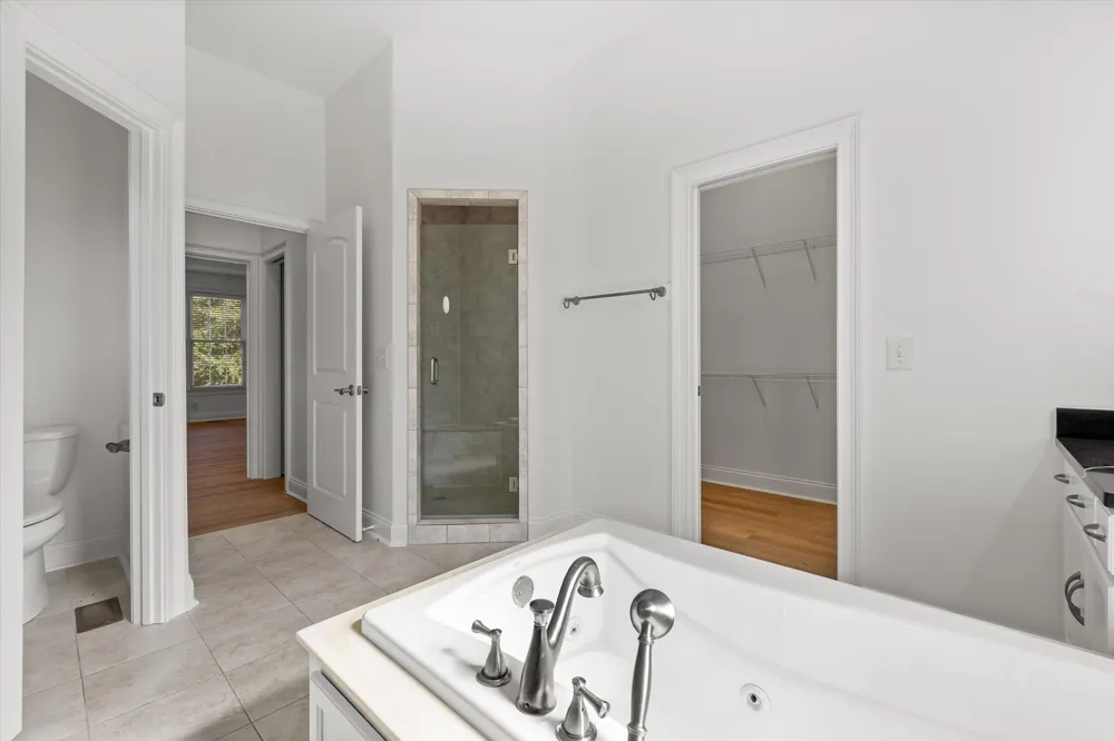 5639 NW Avenwood Circle Cleveland, TN 37312