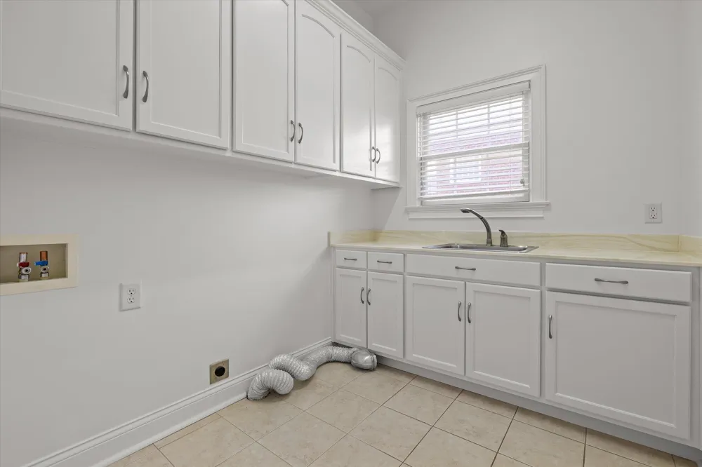 5639 NW Avenwood Circle Cleveland, TN 37312
