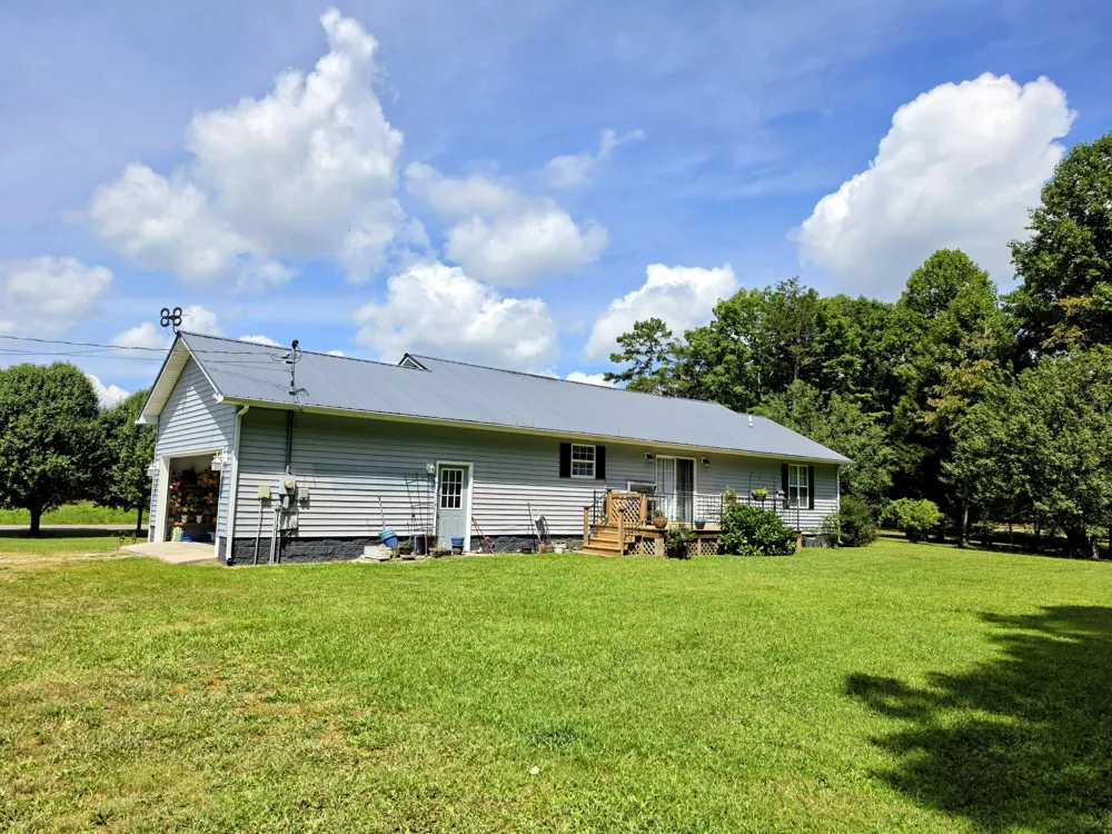 161 S 20th Avenue Gruetli Laager, TN 37339