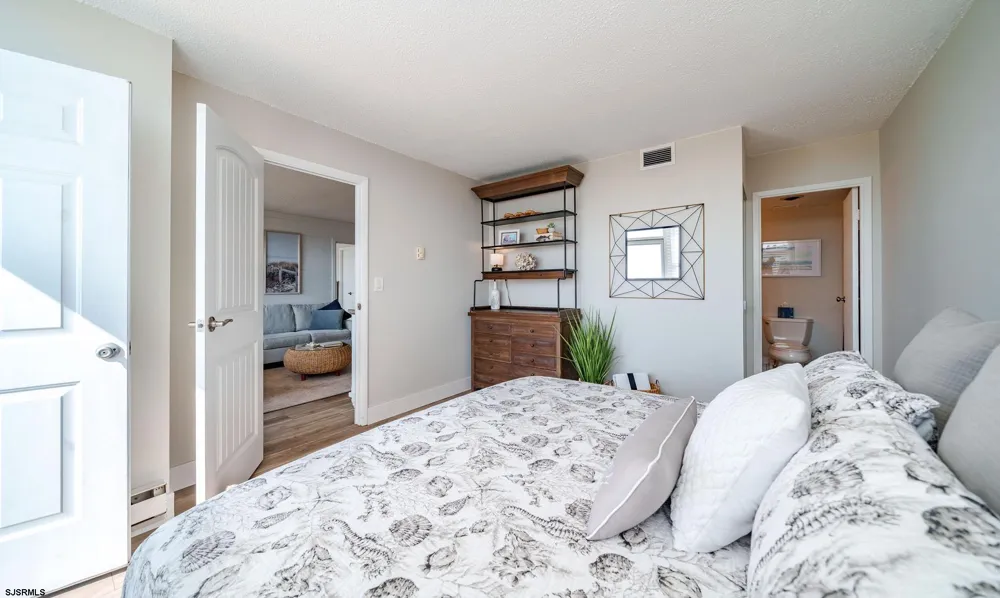 500 Bay Ave Ocean City, NJ 08226