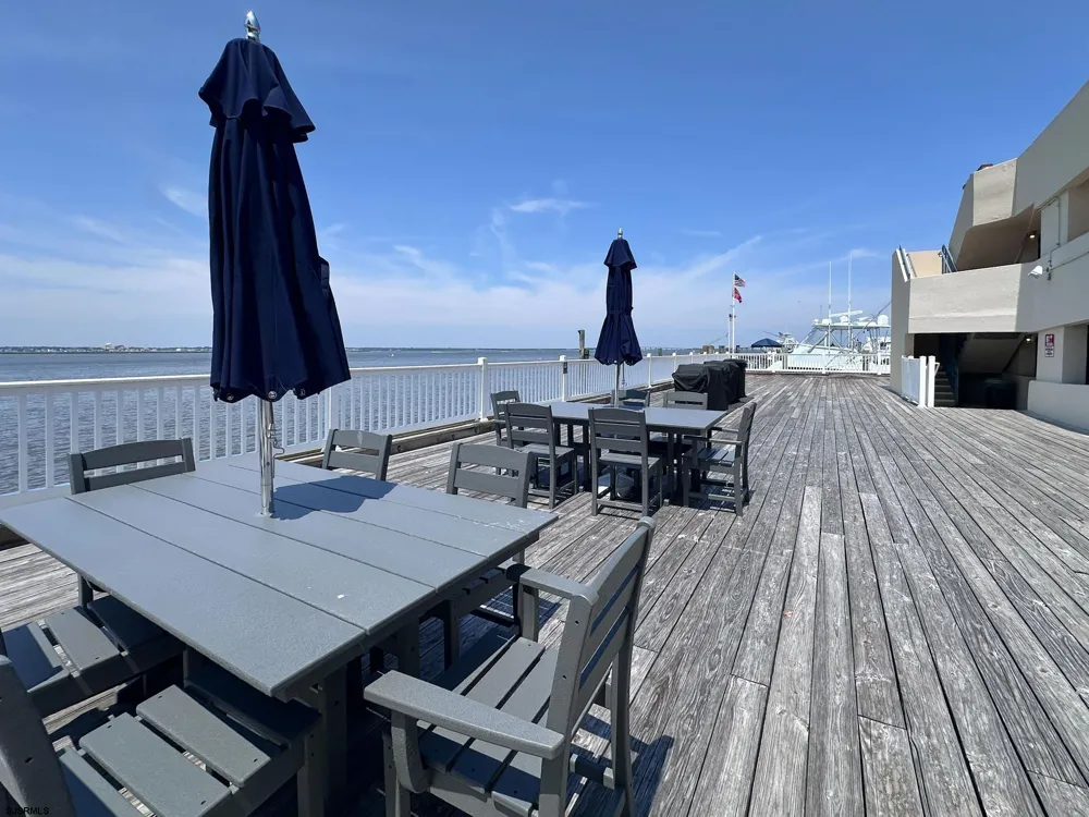 500 Bay Ave Ocean City, NJ 08226