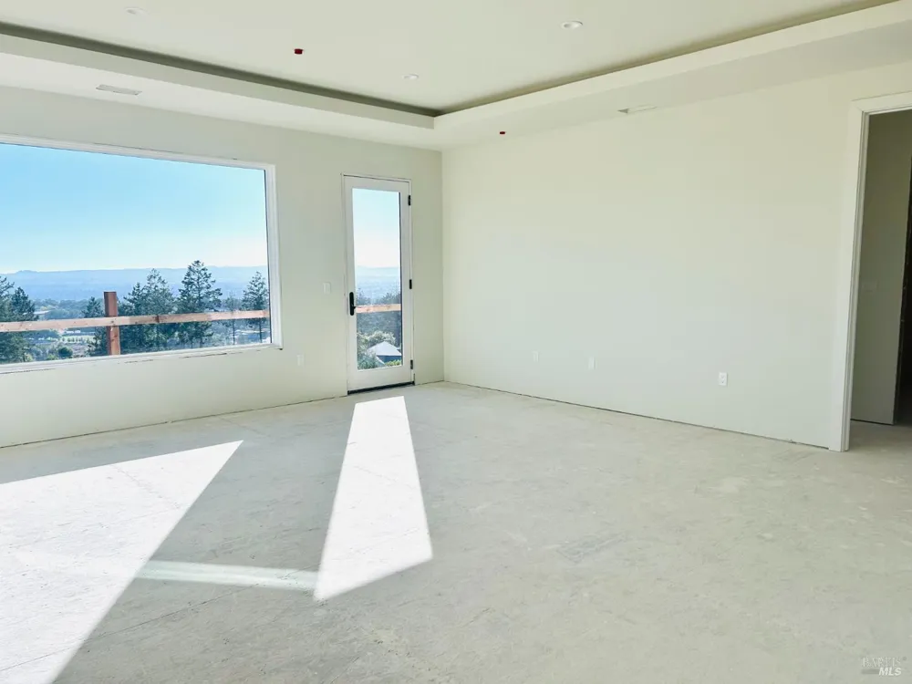 3853 Royal Manor Place Santa Rosa, CA 95404