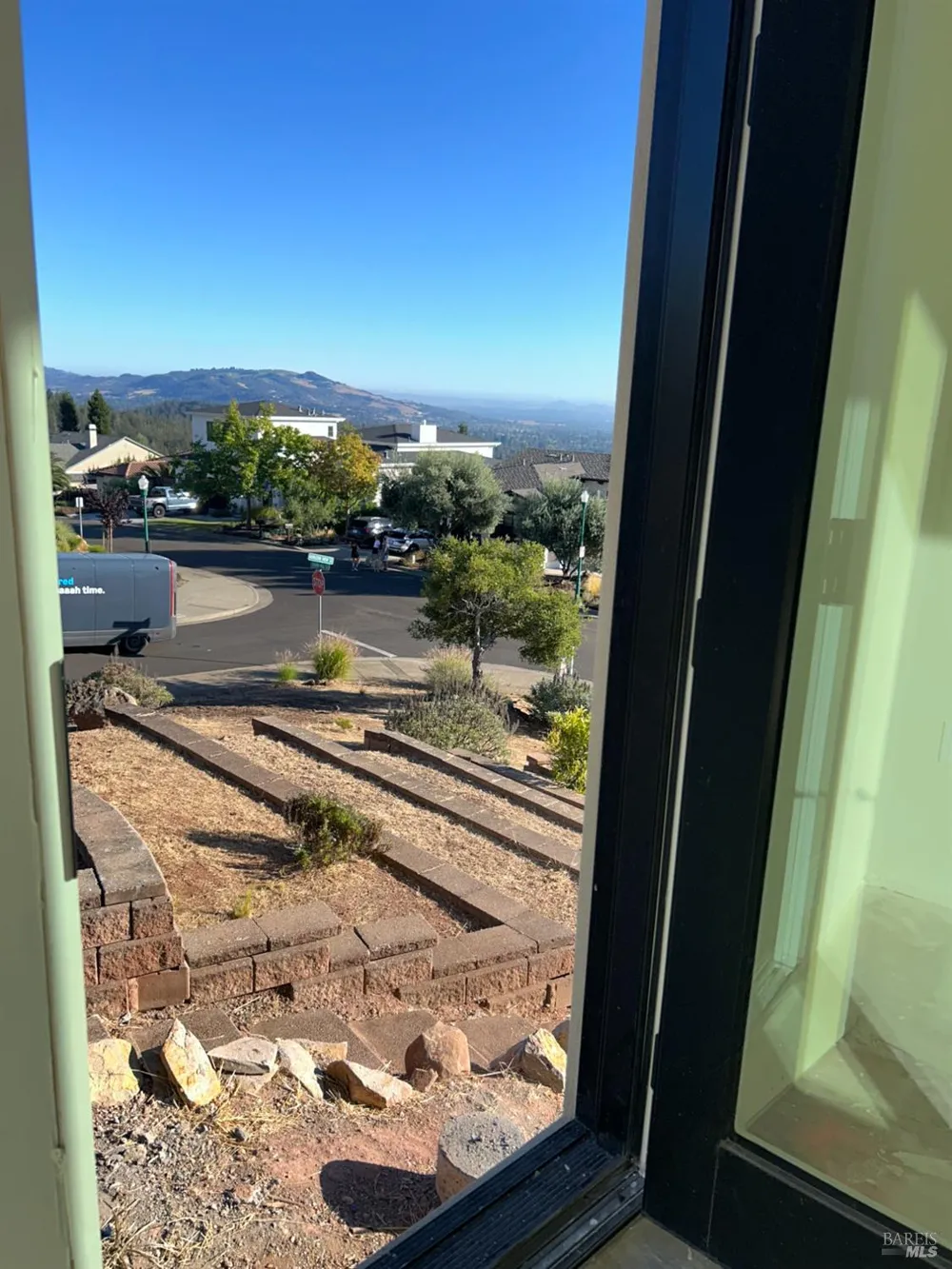 3853 Royal Manor Place Santa Rosa, CA 95404