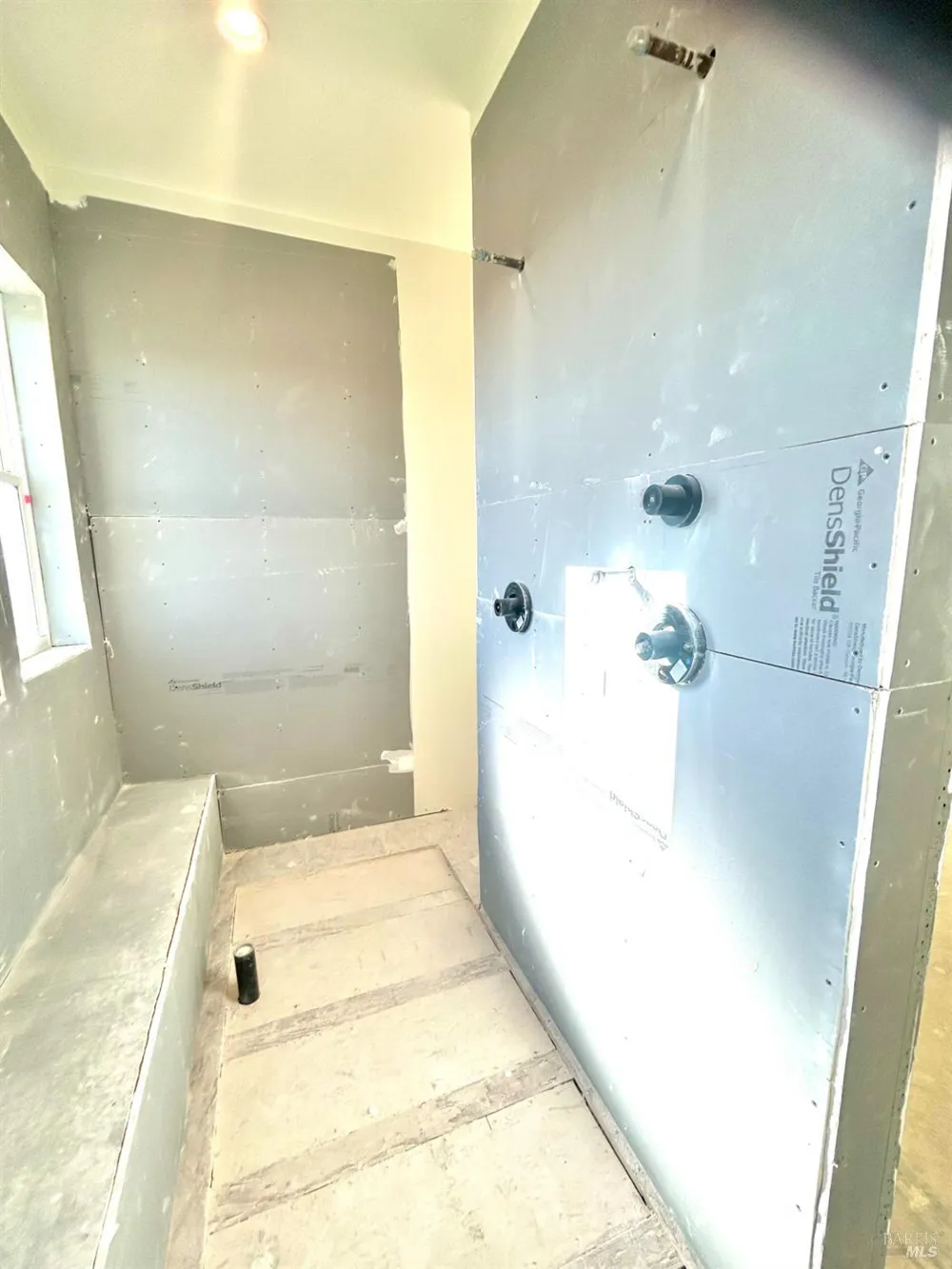 3853 Royal Manor Place Santa Rosa, CA 95404