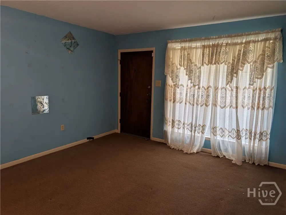2132 Hart Avenue Savannah, GA 31405