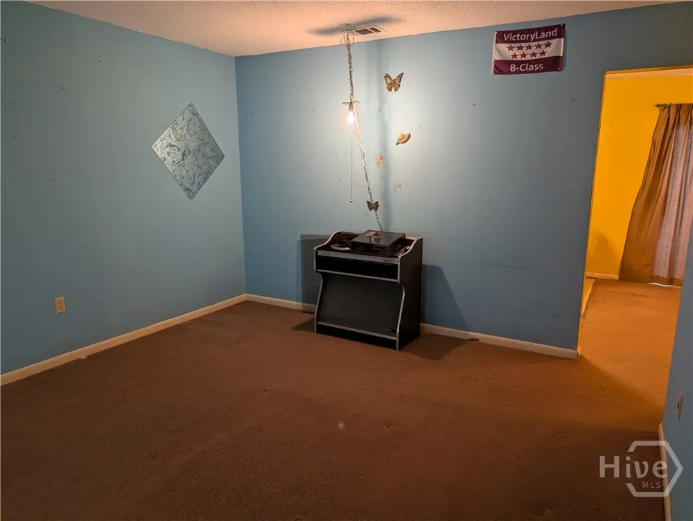 2132 Hart Avenue Savannah, GA 31405