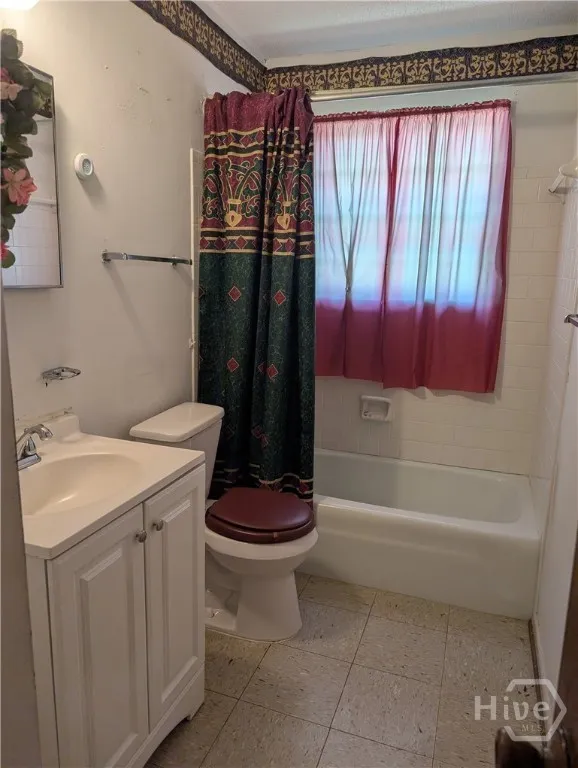 2132 Hart Avenue Savannah, GA 31405