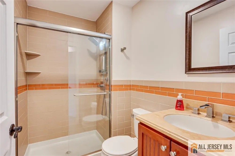 39 Sherborne Street Franklin, NJ 08873