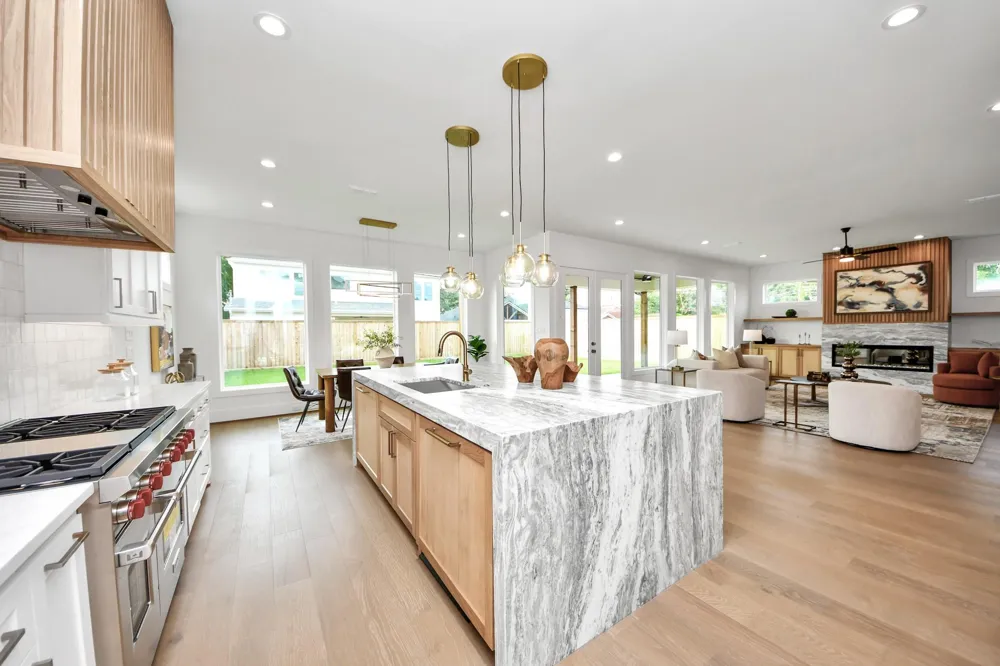 1721 Chantilly Lane Houston, TX 77018