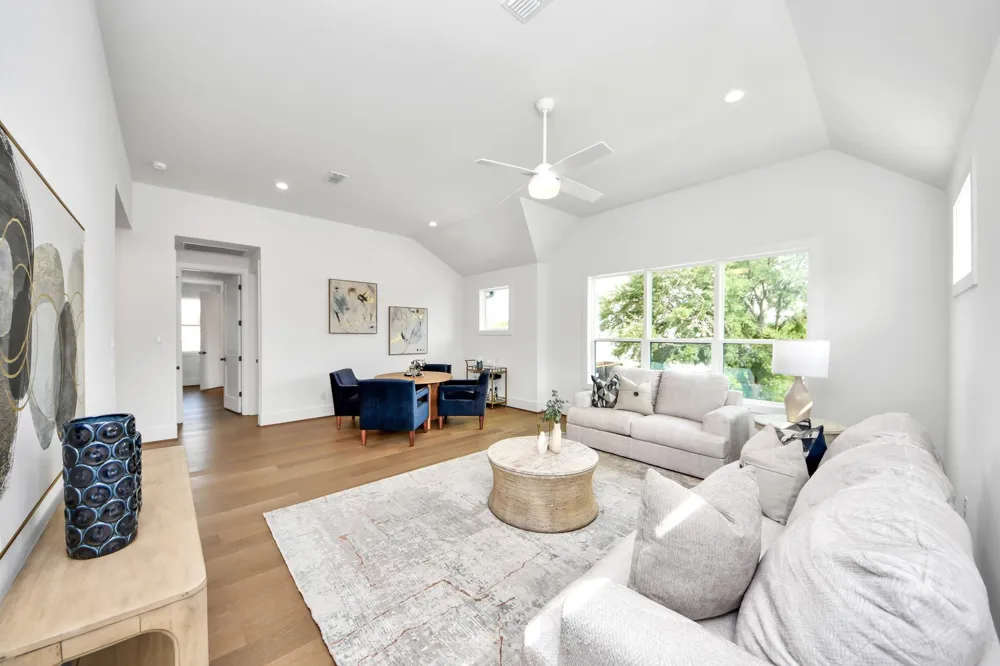 1721 Chantilly Lane Houston, TX 77018