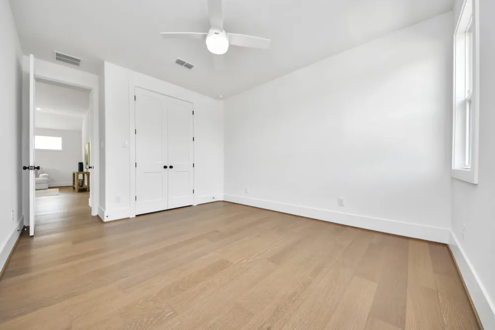 1721 Chantilly Lane Houston, TX 77018