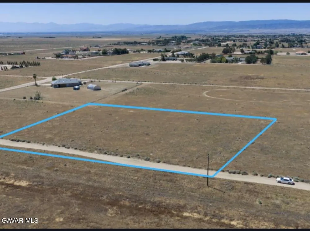 2312 W Ave C Lancaster, CA 93536