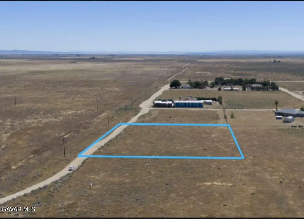 2312 W Ave C Lancaster, CA 93536