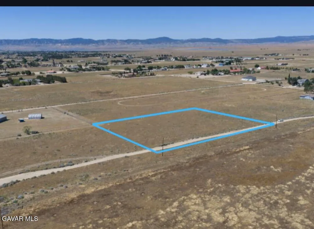 2312 W Ave C Lancaster, CA 93536