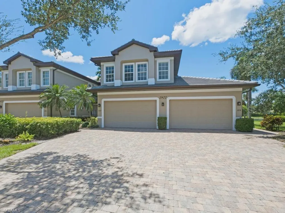 7877 Hawthorne Drive #102 Naples, FL 34113