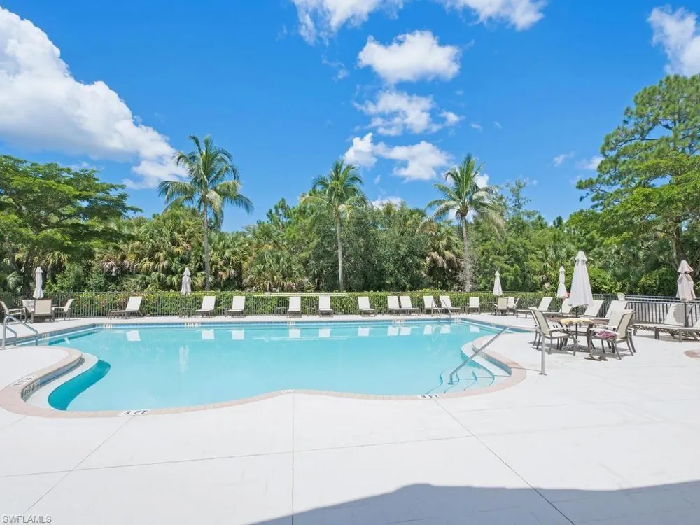 7877 Hawthorne Drive #102 Naples, FL 34113