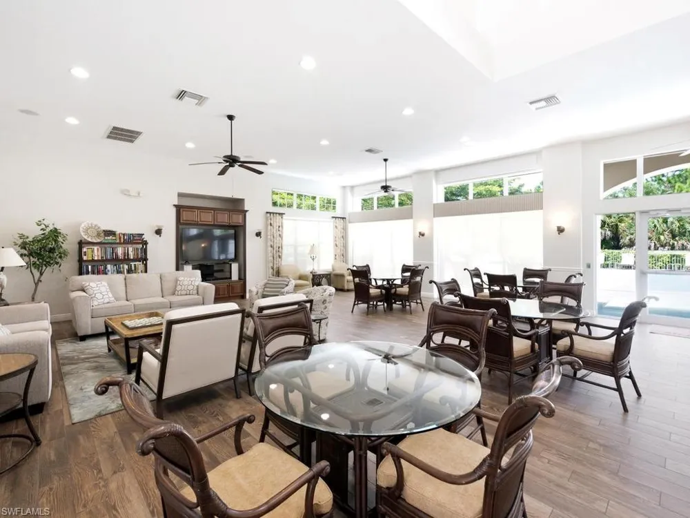 7877 Hawthorne Drive #102 Naples, FL 34113