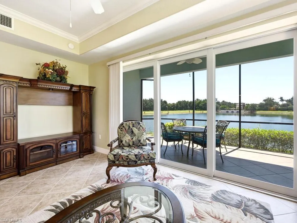 7877 Hawthorne Drive #102 Naples, FL 34113