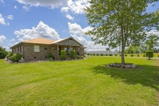 2781 Franklin Pike Lewisburg, TN 37091