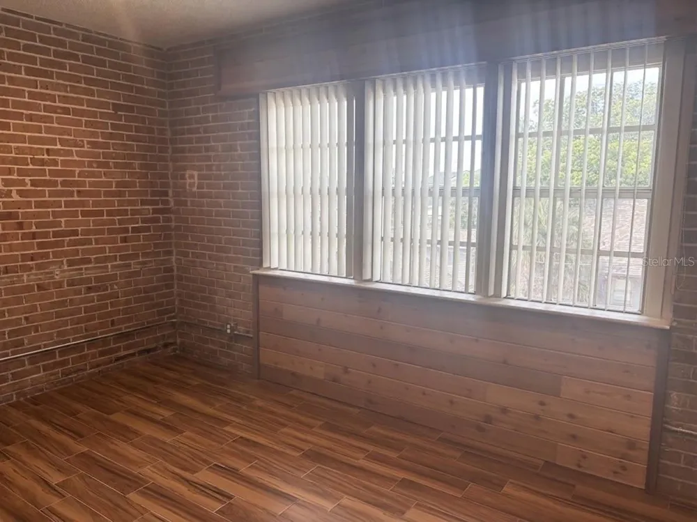 701 MIRROR LAKE DRIVE #317 St Petersburg, FL 33701