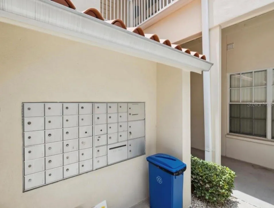 701 MIRROR LAKE DRIVE #317 St Petersburg, FL 33701