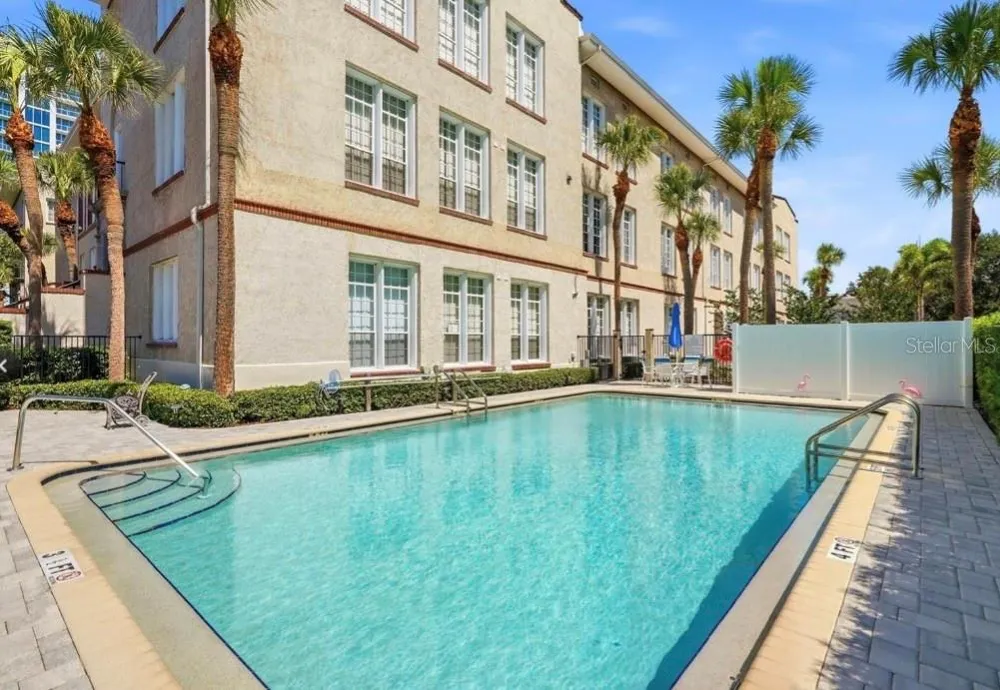 701 MIRROR LAKE DRIVE #317 St Petersburg, FL 33701