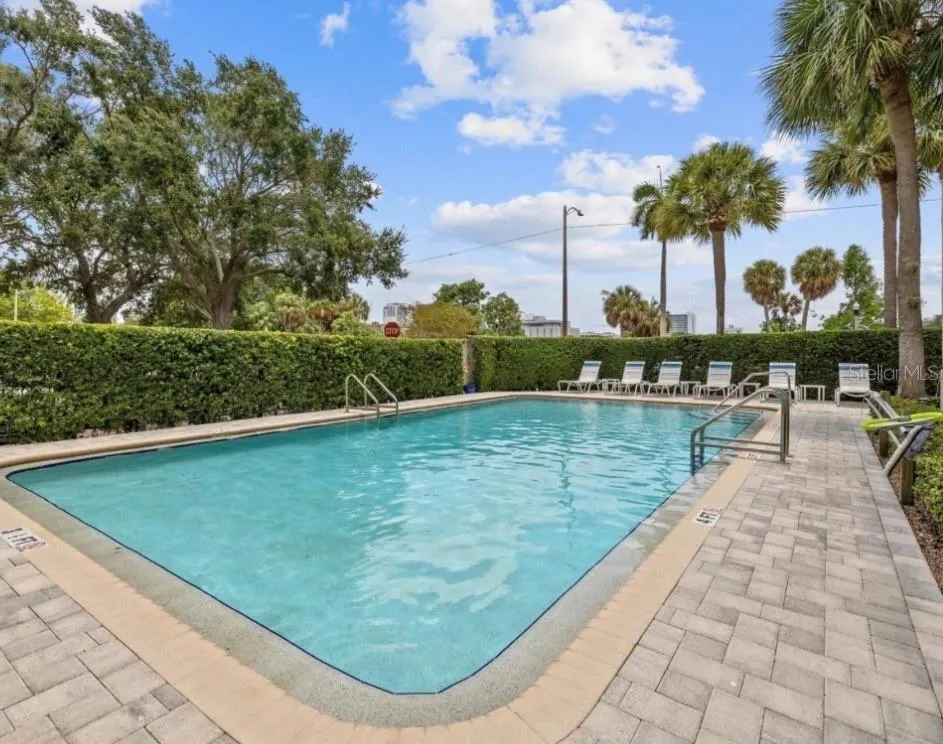 701 MIRROR LAKE DRIVE #317 St Petersburg, FL 33701