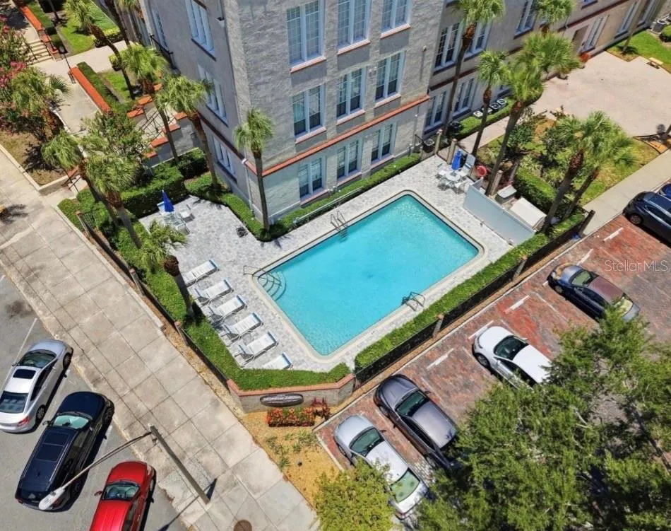 701 MIRROR LAKE DRIVE #317 St Petersburg, FL 33701