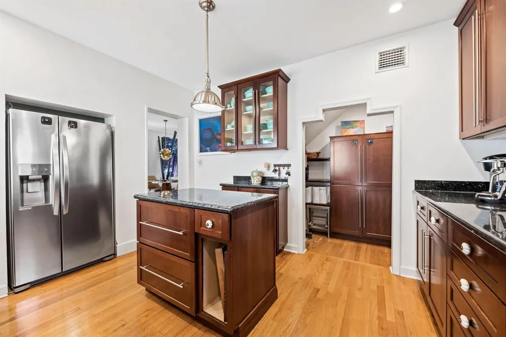1555 MONROE STREET Hollywood, FL 33020