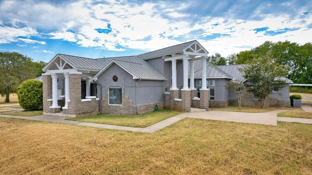 2524 S Robinson Drive Robinson, TX 76706