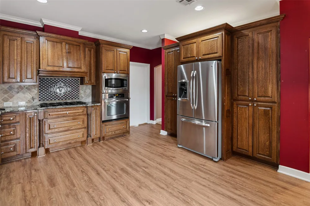 2524 S Robinson Drive Robinson, TX 76706