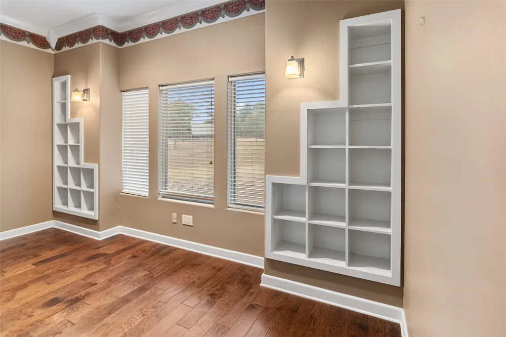 2524 S Robinson Drive Robinson, TX 76706