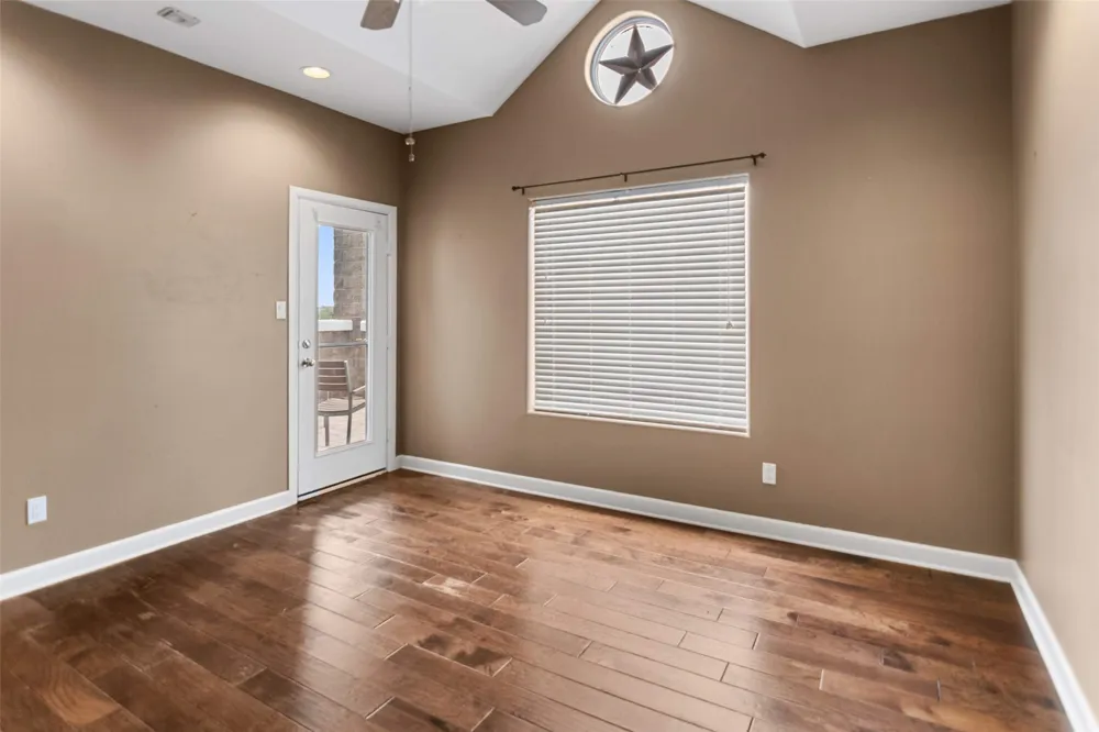 2524 S Robinson Drive Robinson, TX 76706