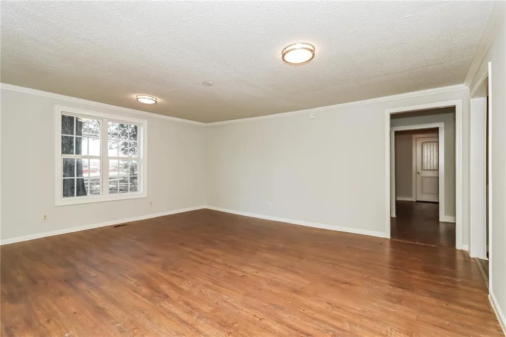 2430 Us-41 Calhoun, GA 30701