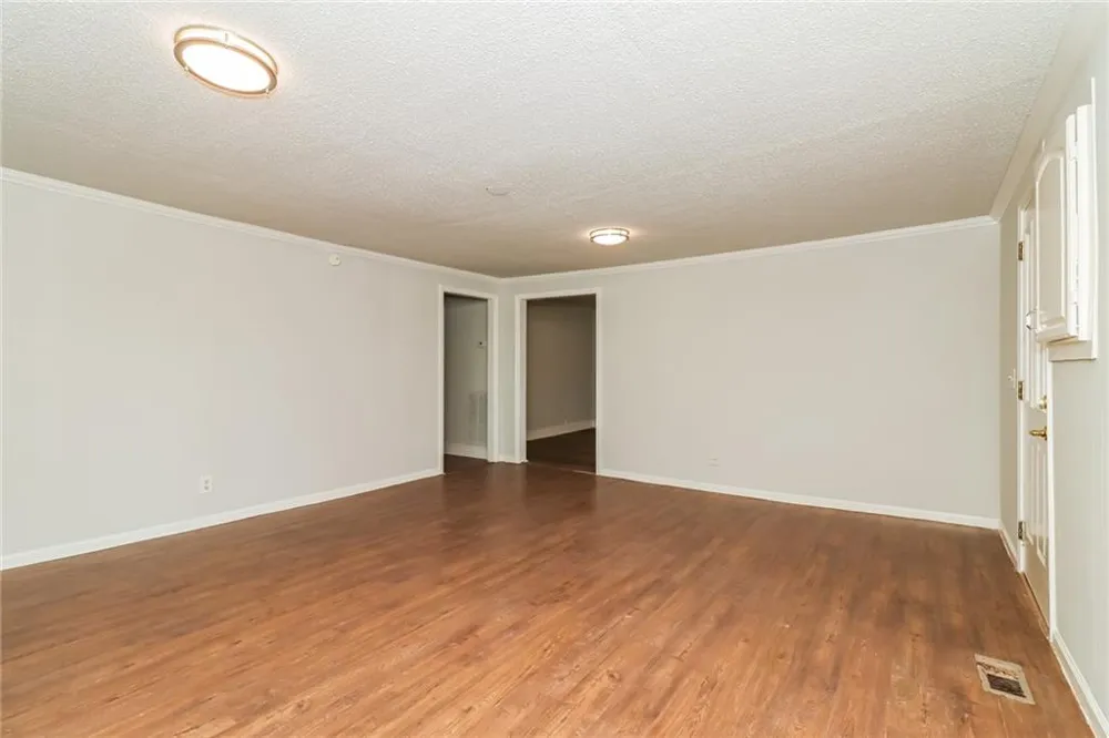 2430 Us-41 Calhoun, GA 30701
