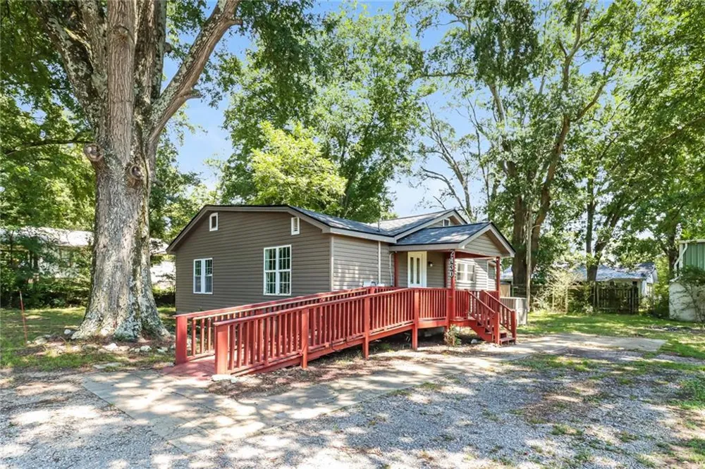 2430 Us-41 Calhoun, GA 30701