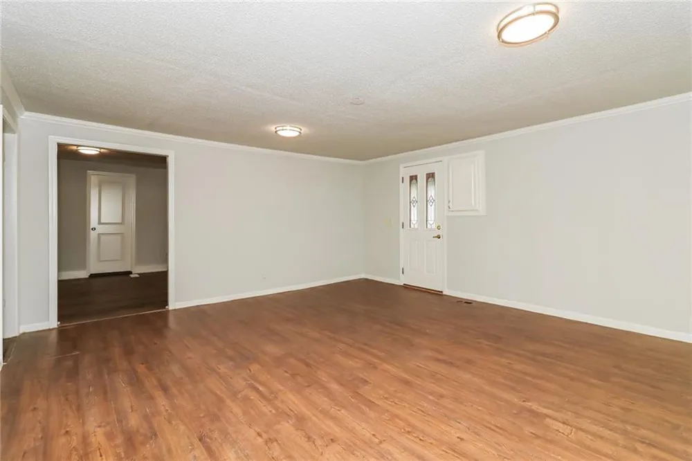 2430 Us-41 Calhoun, GA 30701