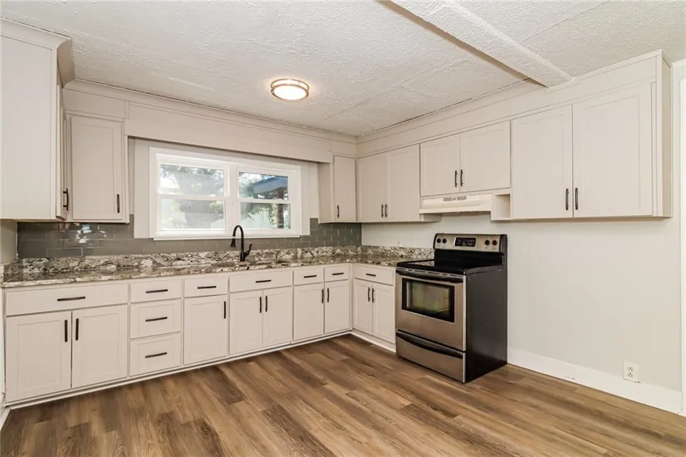 2430 Us-41 Calhoun, GA 30701