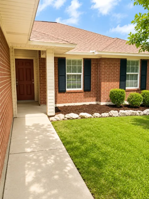 501 Amaryllis Avenue