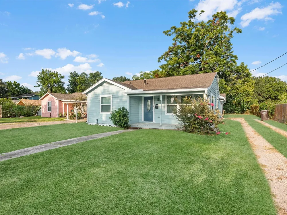 114 Weldon Street South Houston, TX 77587