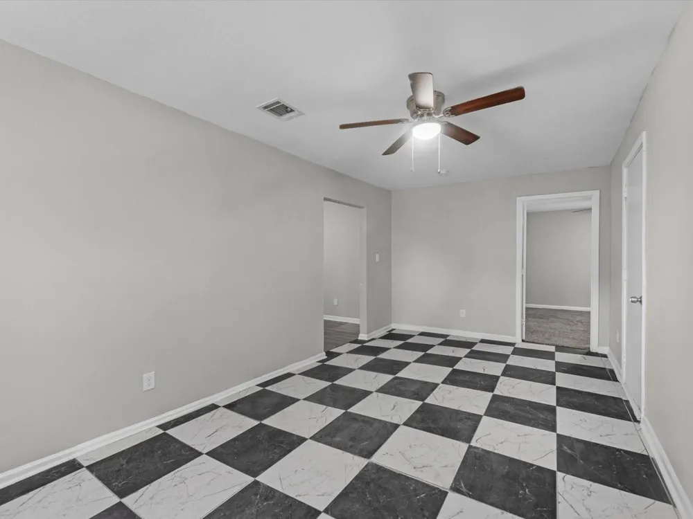 114 Weldon Street South Houston, TX 77587