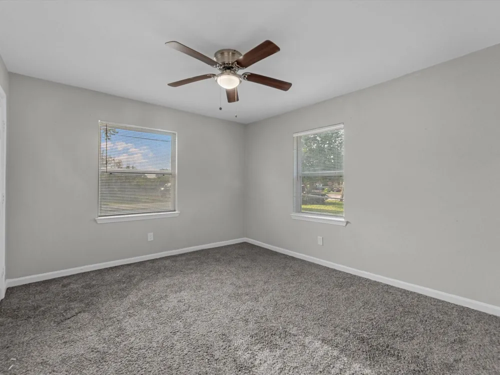 114 Weldon Street South Houston, TX 77587