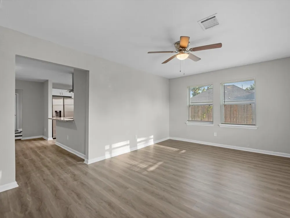 114 Weldon Street South Houston, TX 77587