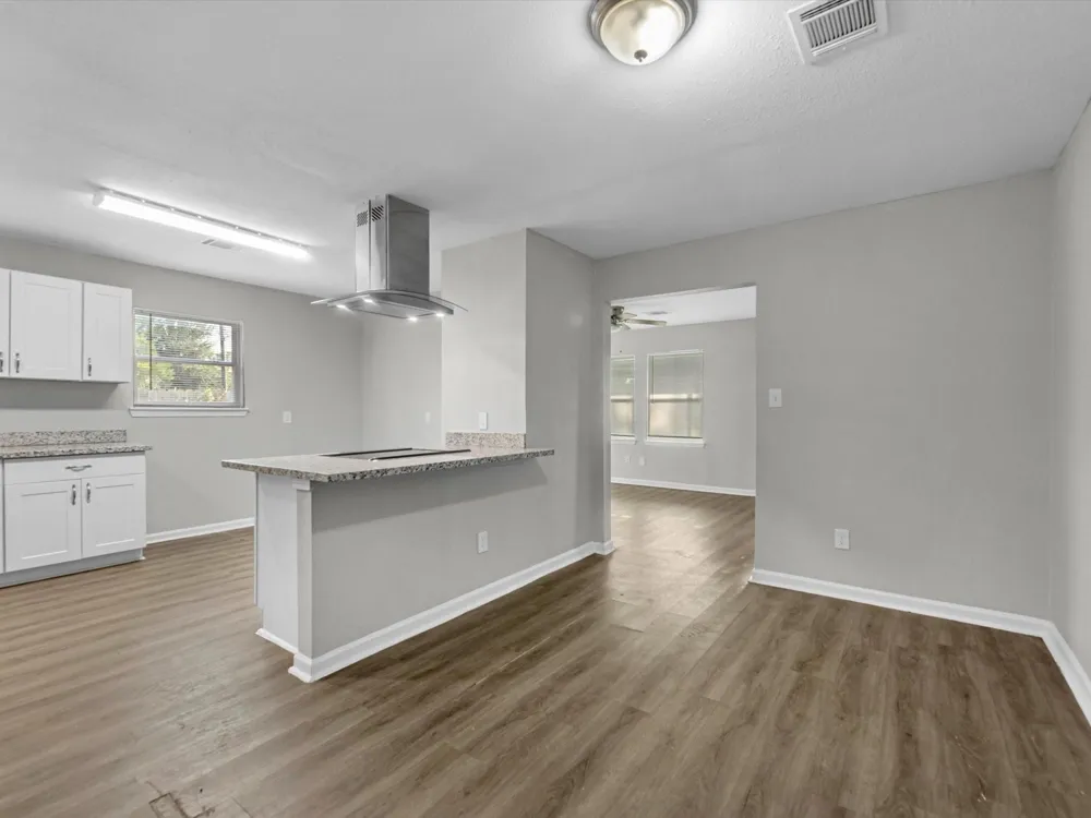 114 Weldon Street South Houston, TX 77587