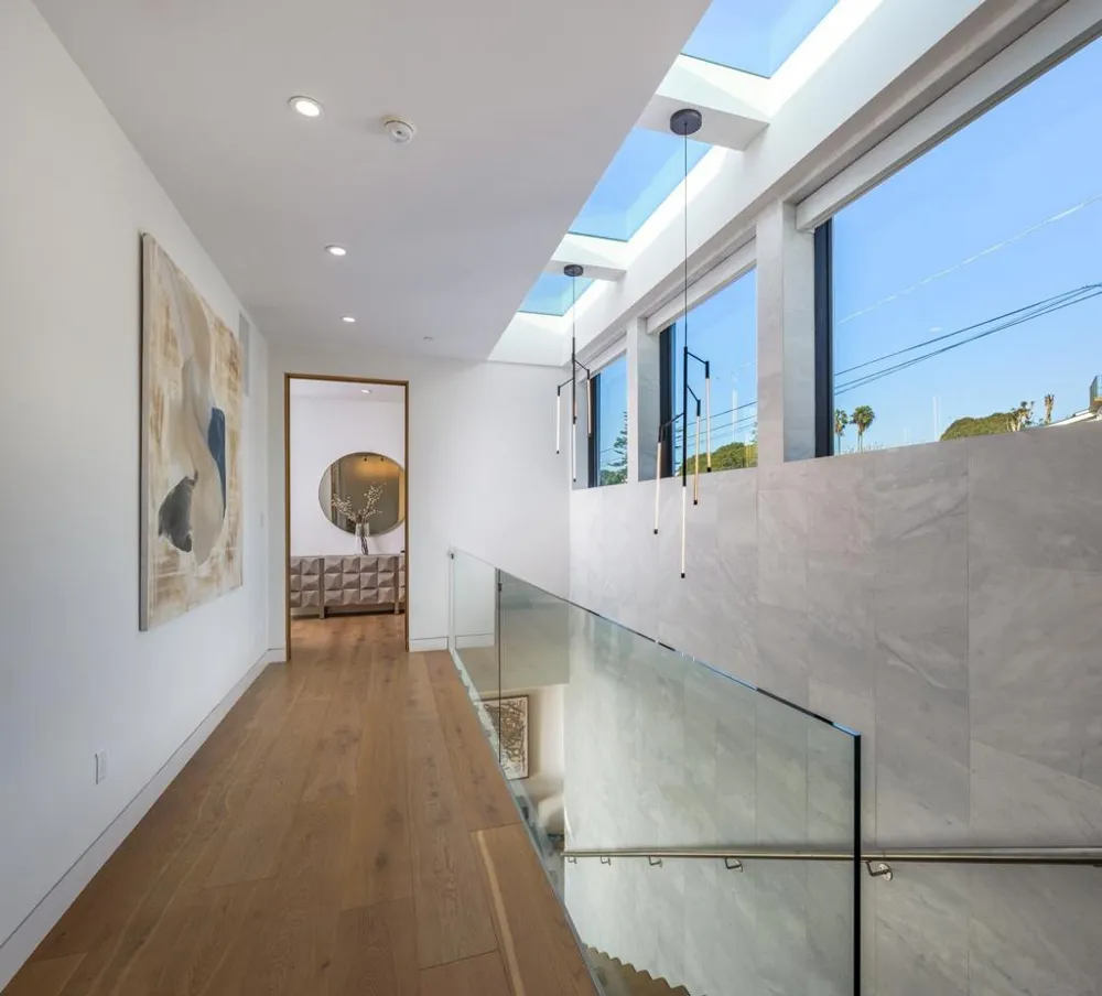 521 S Rios Ave Solana Beach, CA 92075