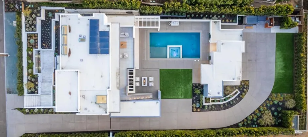 521 S Rios Ave Solana Beach, CA 92075