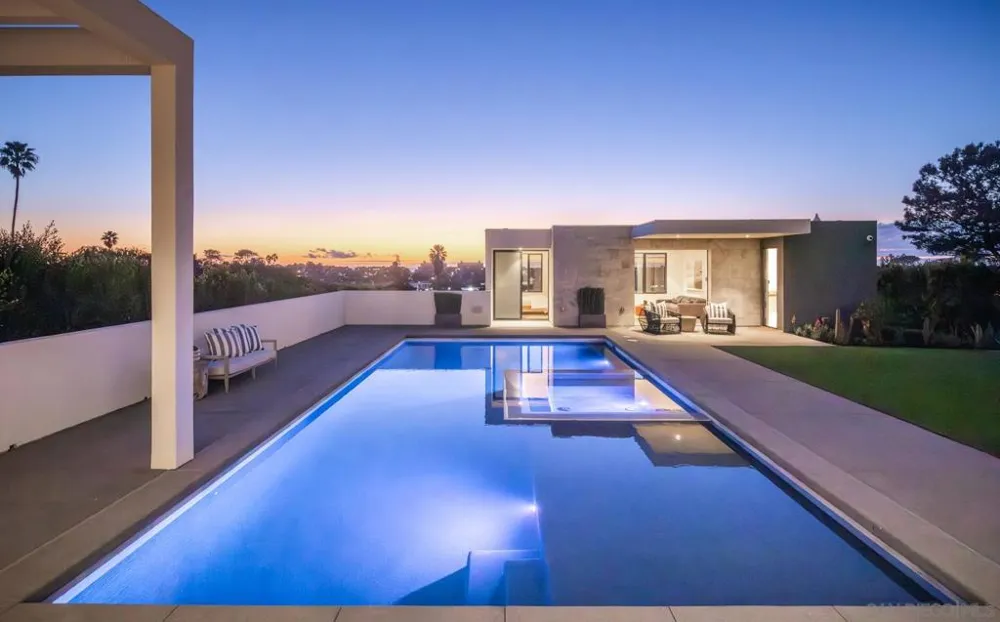 521 S Rios Ave Solana Beach, CA 92075
