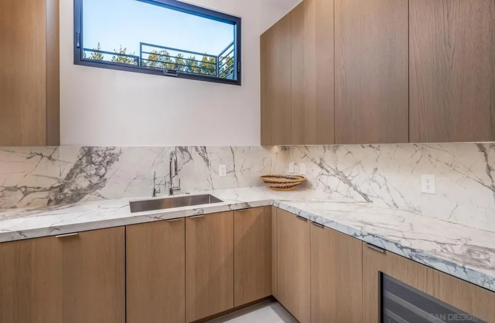 521 S Rios Ave Solana Beach, CA 92075